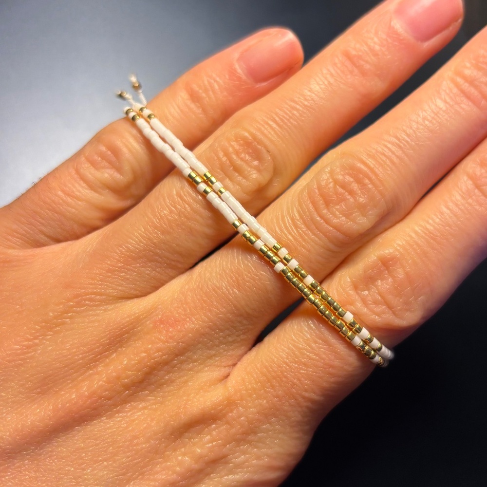 Arns of Eve Gold and White Beaded Bracelet